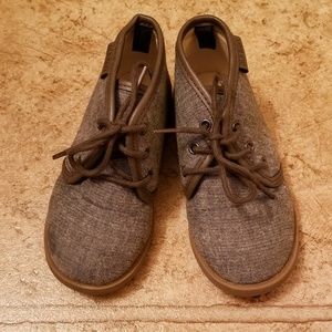 Old Navy toddler size 8 shoes